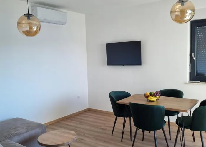 Luxvu * Rogoznica (Sibenik-Knin)